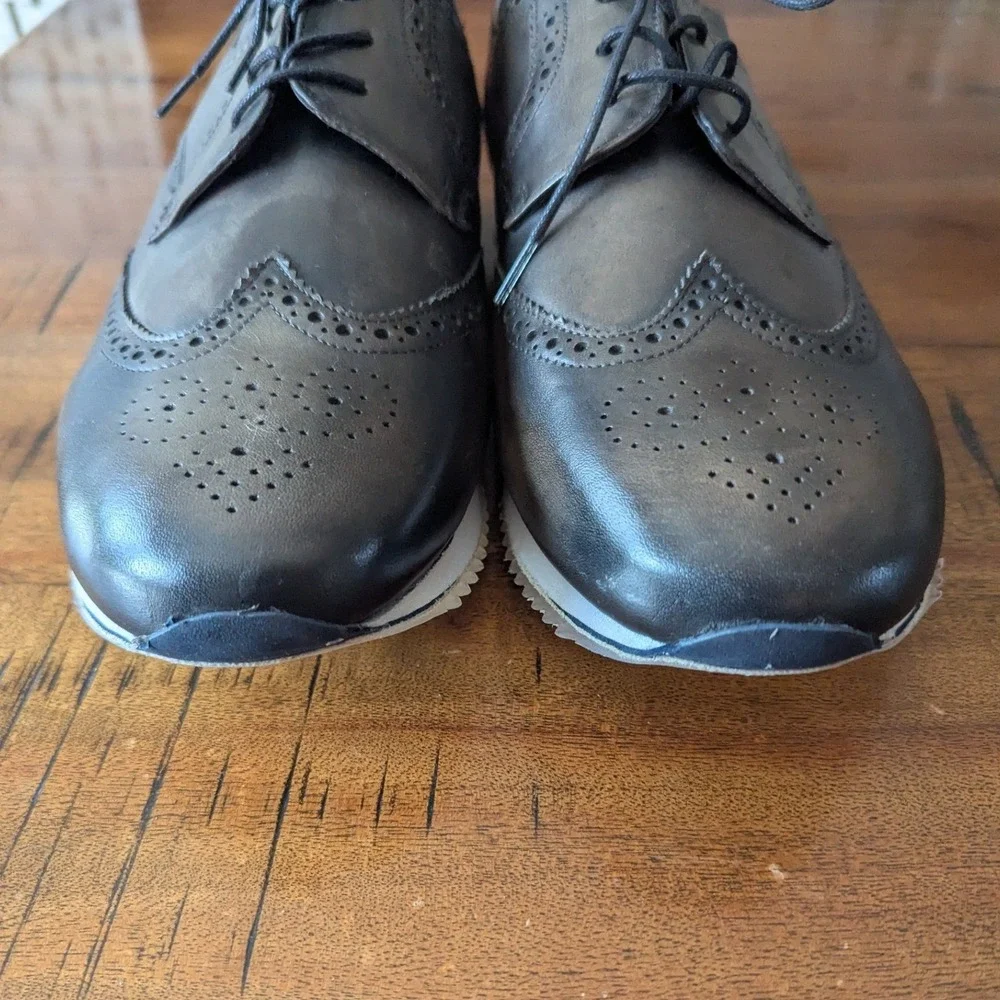 Hardy Wingtip Oxford Brown Leather Brogue Mens 10.5 Dress Sneakers Cushion Sole